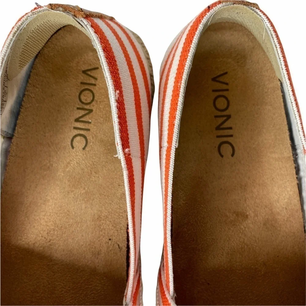 Vionic Valeri Canvas Espadrilles. Size 7